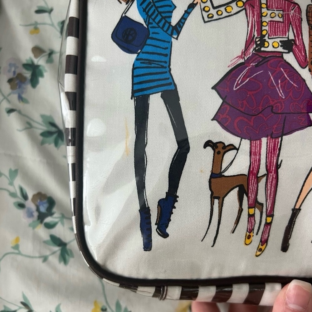 Henri Bendel Black and White Cosmetic Bag - Picture 2 of 11